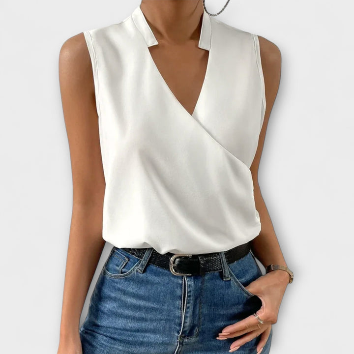 Victoria | Sophisticated V-neck Top